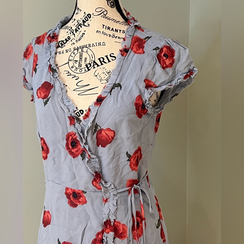 Reformation Floral Wrap Garnet Dress | SZ S | Blue with Poppy Flowers | Like New - Picture 10 of 14
